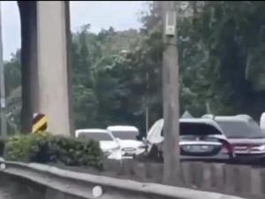 Penjelasan Jasa Marga soal Kecelakaan Mercy Bak GTA Lawan Arah di Tol JORR Penjelasan Jasa Marga soal Kecelakaan Mercy Bak GTA Lawan Arah di Tol JORR