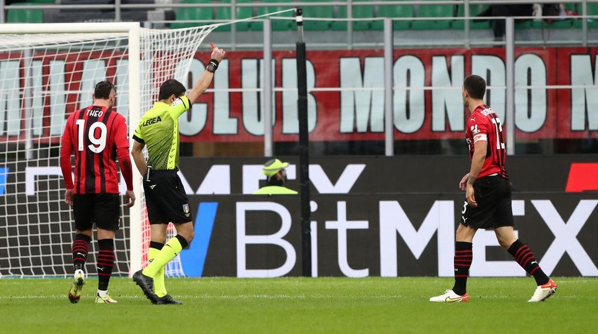 AC Milan dikalahkan Sassuolo 1-3 di San Siro dalam lanjutan Liga Italia (Foto: Getty Images/Marco Luzzani)