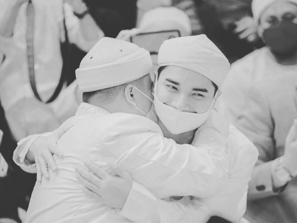 Pesan Ameer Azzikra untuk Alvin Faiz Pesan Ameer Azzikra untuk Alvin Faiz
