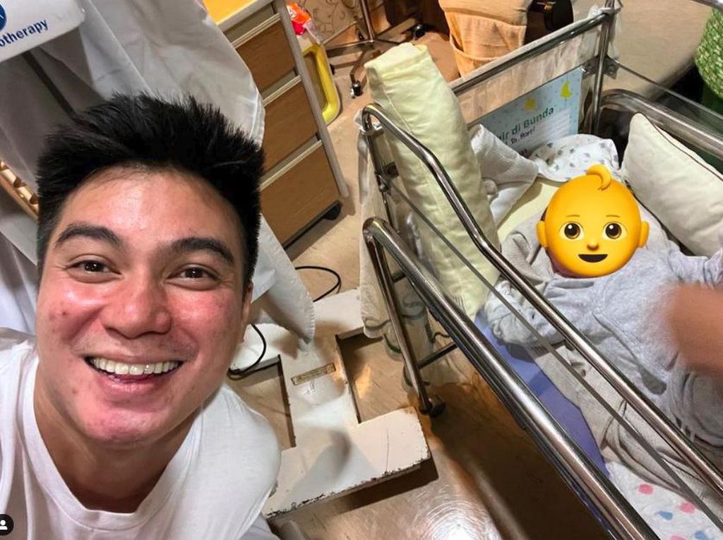 Jenguk Nagita Slavina, Baim-Paula Tak Sarankan Nama untuk Baby R Jenguk Nagita Slavina, Baim-Paula Tak Sarankan Nama untuk Baby R