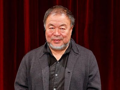 Si Seniman Kontroversial China Lahirkan Memoar