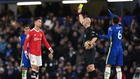 Ronaldo menjadi satu dari tujuh pemain yang dapat kartu kuning di laga Chelsea vs MU ini. (Foto: Getty Images/Shaun Botterill)