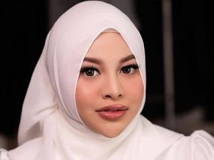 Gaya Aurel Hermansyah Berseragam SD Ikut Lomba 17-an, Ikat Pinggang Disorot Gaya Aurel Hermansyah Berseragam SD Ikut Lomba 17-an, Ikat Pinggang Disorot