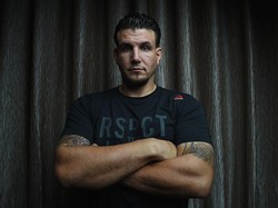 Eks Jawara UFC Ini Jadi Korban KO Berdiri ala Mortal Kombat