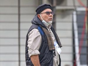 HistoriSib: Umpatan Iwan Setiawan yang Bikin Bobotoh Emosi