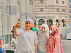 Ameer Azzikra Meninggal, Larissa Chou Ungkit Kenangan saat Jadi Keluarga