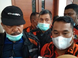 Massa Pemuda Pancasila Datangi DPRD Sumut Desak Junimart Girsang Minta Maaf