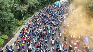 Momen Buruh Blokade Kawasan Darmo Surabaya