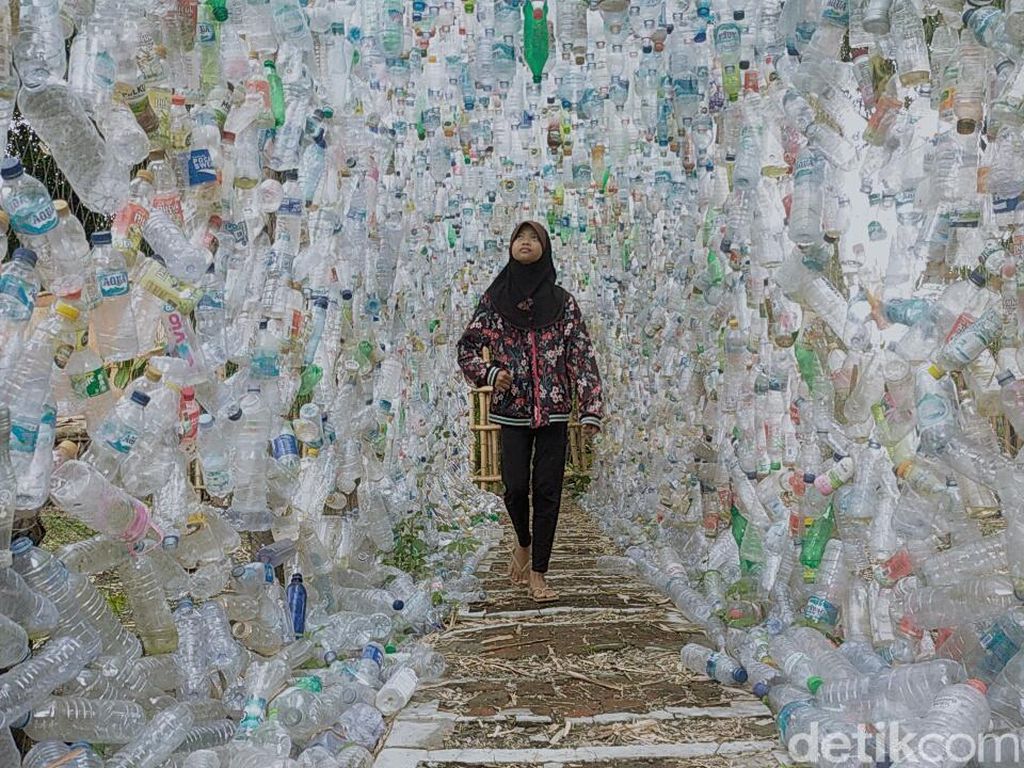 Nina Dorong Pemerintah Buat Regulasi Larangan Pengunaan Plastik Sekali Pakai