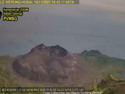 Gunung Ile Werung NTT Kembali Erupsi, Air Laut Sempat Naik