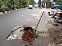detikcom Do Your Magic: Sumur Resapan Jaksel Diberi Pot karena Ambles