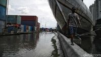Potret Banjir Rob yang Terjadi Setiap Hari di Pelabuhan Sunda Kelapa