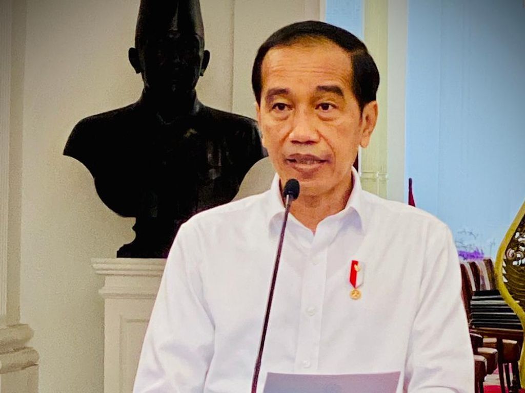 Pernyataan Lengkap Jokowi Anjurkan WFH dan Tak ke LN Imbas Omicron