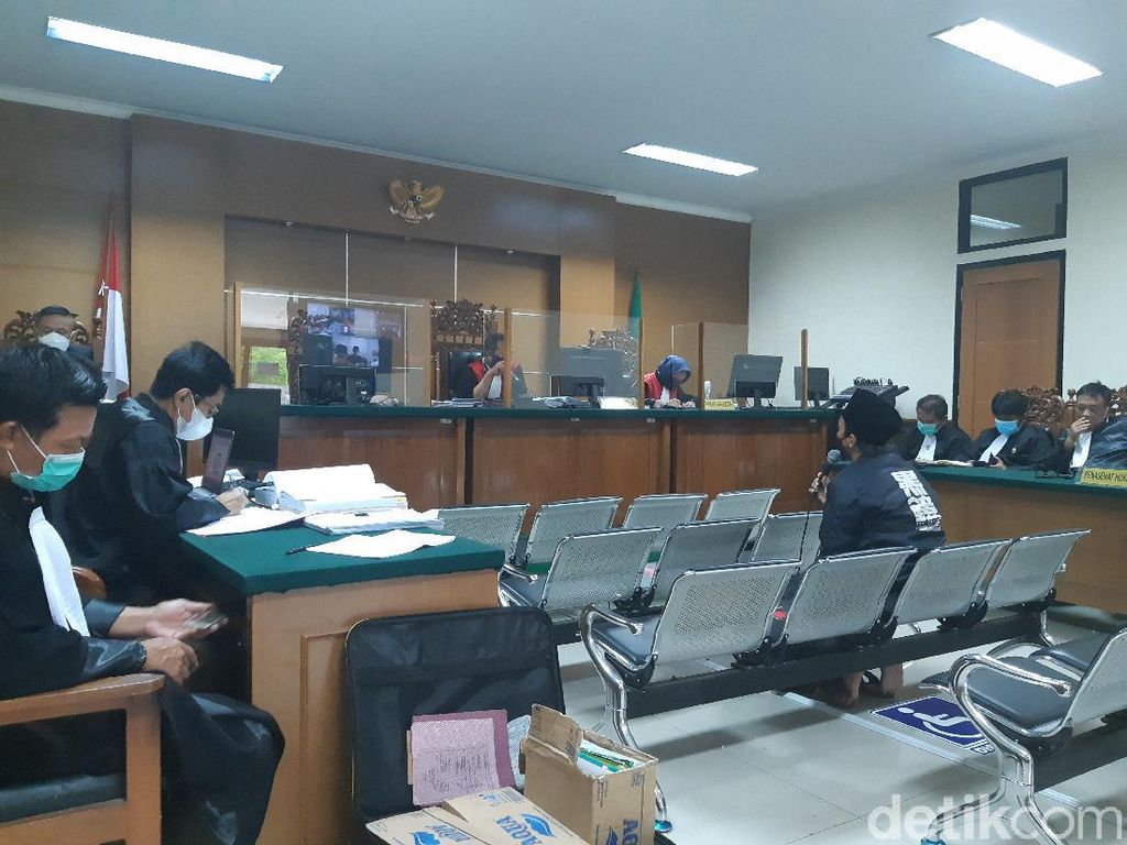 Sidang Korupsi Hibah Banten, Saksi Sebut Pegawai Kesra Terima Rp 60 Juta Sidang Korupsi Hibah Banten, Saksi Sebut Pegawai Kesra Terima Rp 60 Juta