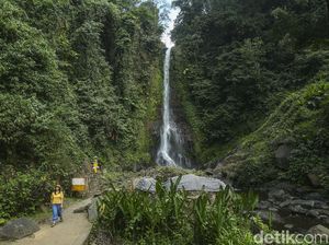 Bali Tak Melulu Pantai, Ada Nih Air Terjun Cantik Nan Menyegarkan