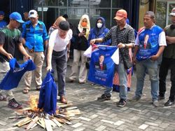 Wakil Ketua DPRD Riau Bela AHY soal Kader Bakar Atribut PD di Kantor DPD