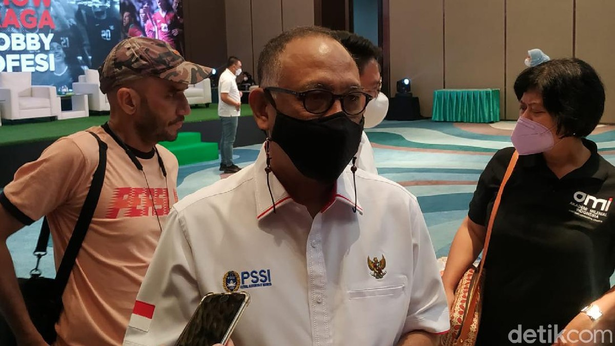 Hasani Abdulgani calon direktur PT Liga Indonesia Baru. (Foto: Muhammad Robbani/detikSport)