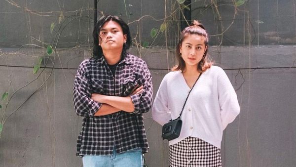 8 Foto Kisah Cinta Awkarin, Dipacari Anak Wishnutama Hingga Dilamar Gangga