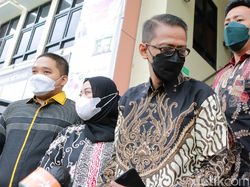 Kecewanya Doddy Sudrajat Tak Diberi Tahu Gala Ziarah ke Makam Vanessa