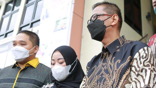 Pertemuan Faisal dan Doddy Sudrajat Usai Sidang Perwalian Gala Sky