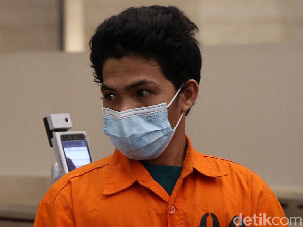 Pelaku Pelecehan Seks 11 Anak Lewat Game Free Fire Ditangkap di Tengah Laut Pelaku Pelecehan Seks 11 Anak Lewat Game Free Fire Ditangkap di Tengah Laut