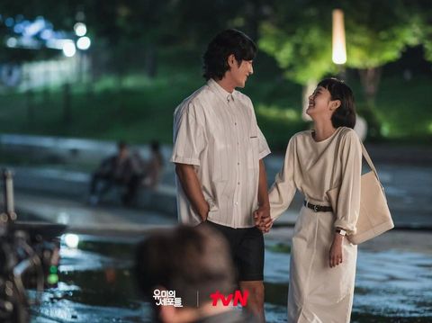 Kim Go Eun sebagai Kim Yumi di Yumi's Cells