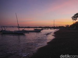 Menikmati Keindahan Alam dan Lumba-lumba di Pantai Lovina