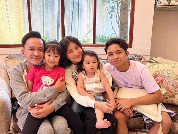 Mantan personil girlgroup Cherrybelle, Sarwendah (Foto: instagram.com/sarwendah29)