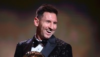 Lionel Messi memenangi Ballon dOr 2021. Messi menambah koleksinya, jadi tujuh kali memenangi penghargaan dari majalah olahraga Perancis, France Football (AFP)