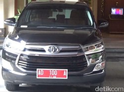 Gibran Ganti Mobdin Hitam, Aksi Parkir Mobil Lagi?