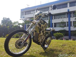 Gerak Senyap Motor Listrik Kreasi Anak Bangsa Gerak Senyap Motor Listrik Kreasi Anak Bangsa