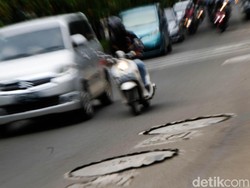 Penampakan Sumur Resapan yang Bikin Jalan Retak dan Bergelombang