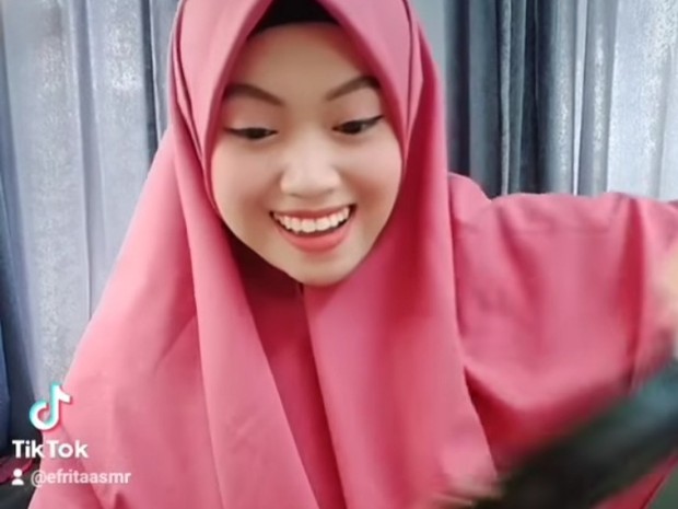 Queen of Nasi, sebutan netizen untuk Efrita (Foto: instagram/@efrita.asmr)