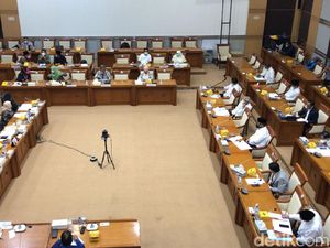 Saat Anggota DPR Cecar Menag soal Kemenag Hadiah NU Saat Anggota DPR Cecar Menag soal Kemenag Hadiah NU