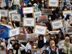 Buruh Geruduk Balai Kota Besok, Desak Anies Banding soal Putusan UMP