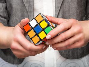 Rumus Rubik 3x3 untuk Pemula Rumus Rubik 3x3 untuk Pemula