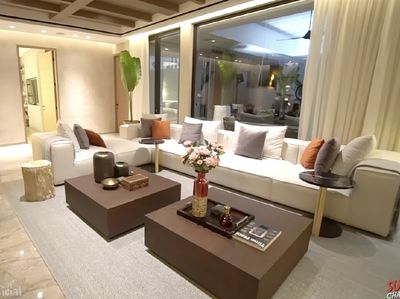 8 Foto Rumah Al-El-Dul yang Mirip Vila, Tak Ada Ruang Tamu