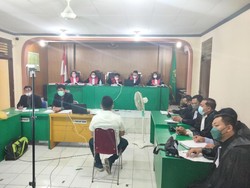 Hakim Cecar Polisi Terdakwa Kasus Sabu di Sumut soal Asal Duit Rp 22 Juta