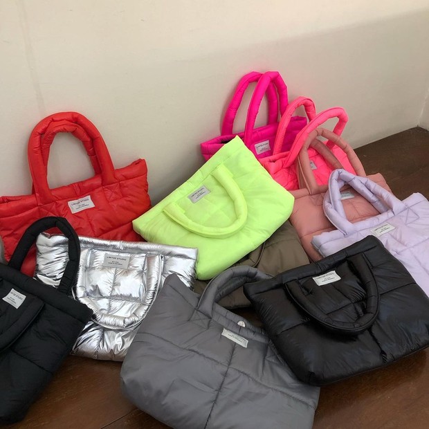 Suatu Masa - Blob Puffy Bag/Foto: instagram/@wear_.limited Suatu Masa - Blob Puffy Bag/Foto: instagram/@wear_.limited