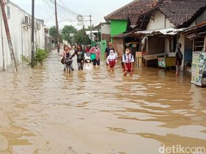 Tanggul Sungai Dawe Jebol, Mejobo Kudus Kebanjiran