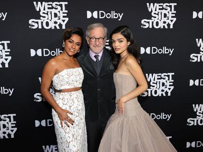 Steven Spielberg dan Rachel Zegler di Karpet Merah West Side Story