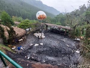 4 Kios Makanan di The Lodge Maribaya Dilalap Si Jago Merah 4 Kios Makanan di The Lodge Maribaya Dilalap Si Jago Merah