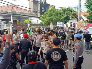 Ketua Ormas Beberkan Alasan Hadang Demo Mahasiswa Papua di Bali Berujung Ricuh