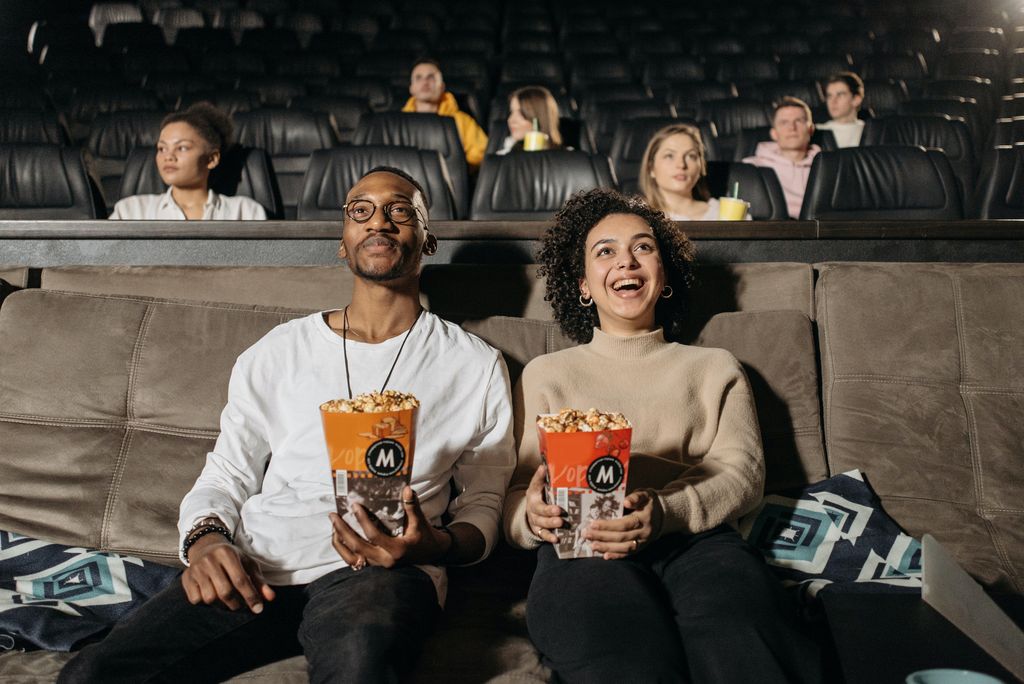 Aturan Menonton di Bioskop