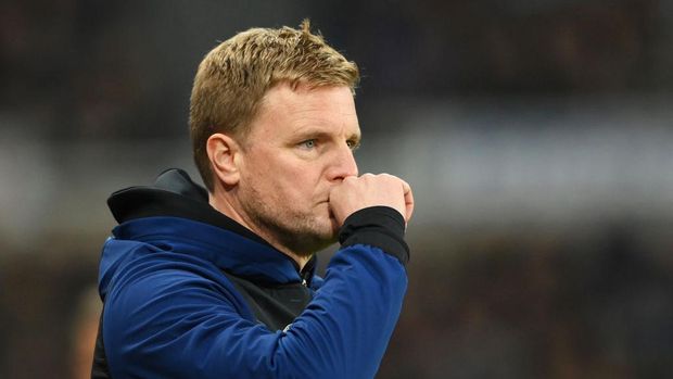 NEWCASTLE UPON TYNE, ENGLAND - NOVEMBER 30: Eddie Howe, Manager of Newcastle United reacts during the Premier League match between Newcastle United and Norwich City at St. James Park on November 30, 2021 in Newcastle upon Tyne, England. (Photo by Stu Forster/Getty Images)