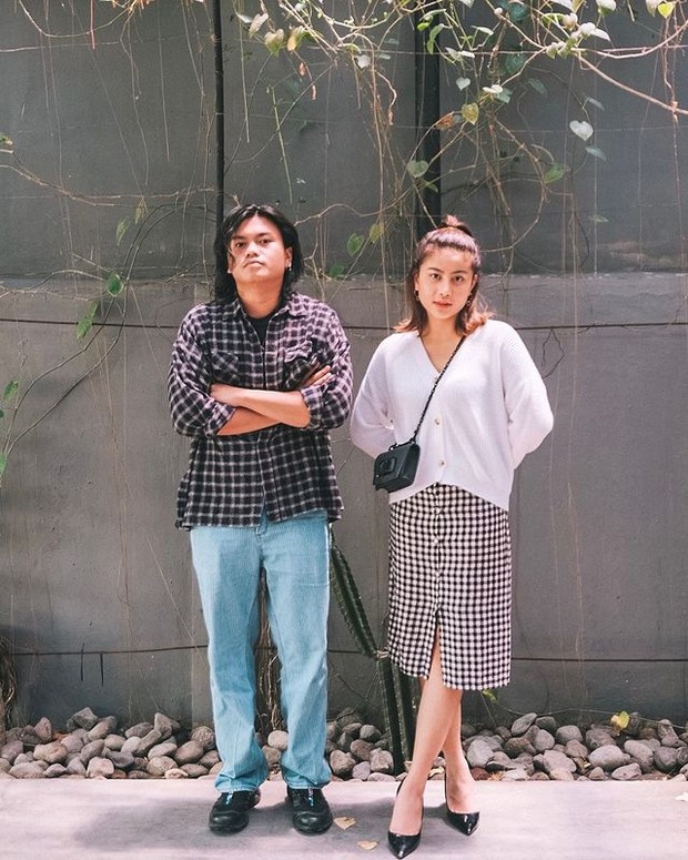 Fashion style Awkarin dan Gangga Kusuma/instagram.com/awkarin Fashion style Awkarin dan Gangga Kusuma/instagram.com/awkarin