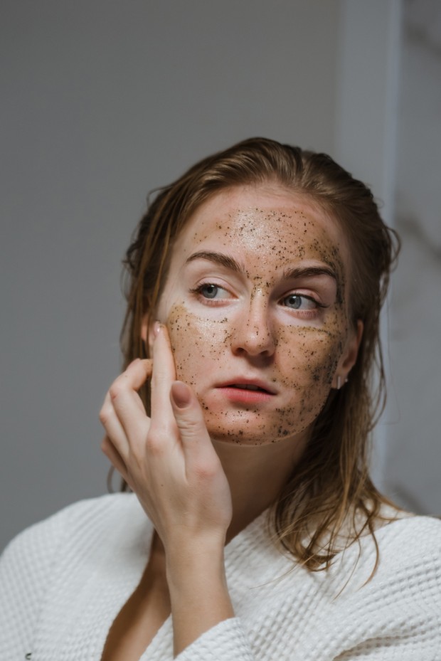 Ilustrasi masker fungal acne dari sampo berbahan zinc/Foto: Pexels/Polina Kovaleva Ilustrasi masker fungal acne dari sampo berbahan zinc/Foto: Pexels/Polina Kovaleva