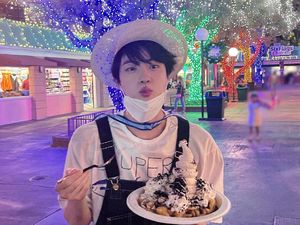 Jin BTS Positif Covid, Sang Kakak: Semua Akan Baik-baik Saja Jin BTS Positif Covid, Sang Kakak: Semua Akan Baik-baik Saja