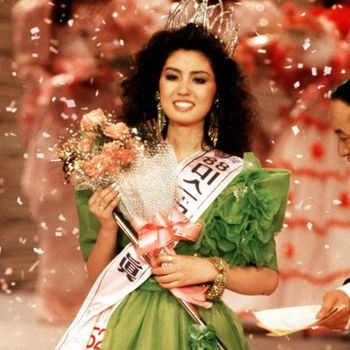 Kim Sung Ryun ketika tampil di acara Miss Korea 1988