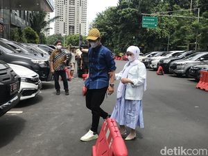 Lesti Kejora Disebut Sudah Melahirkan, Ayah: Ya Allah Lindungi Anakku Lesti Kejora Disebut Sudah Melahirkan, Ayah: Ya Allah Lindungi Anakku